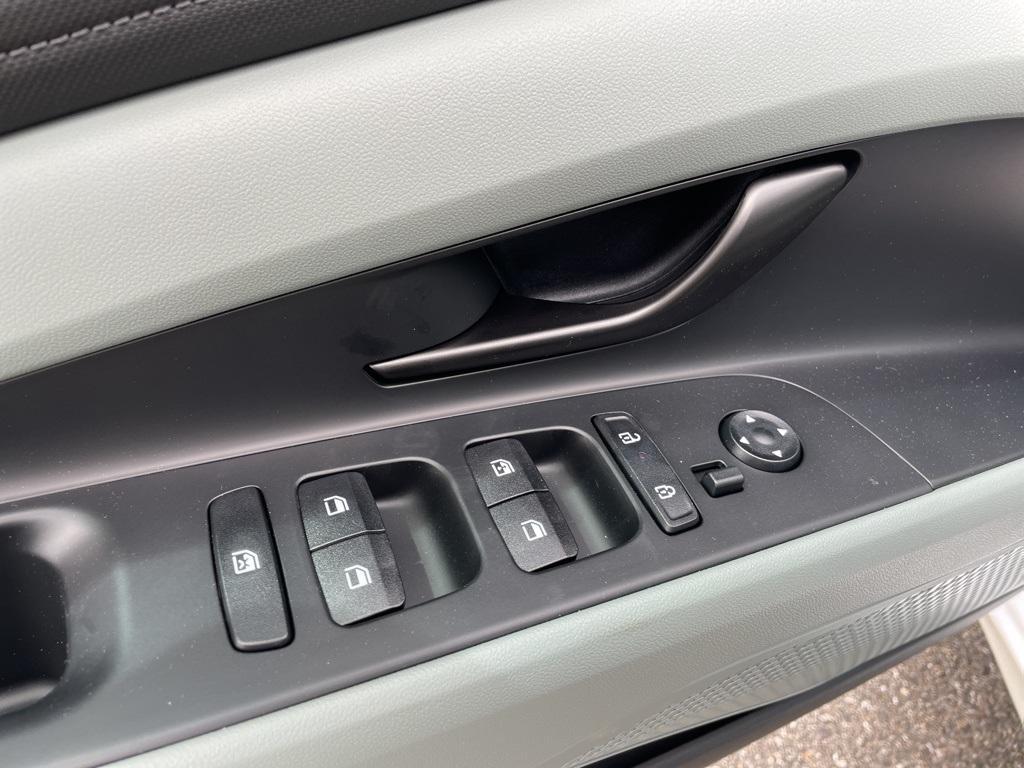 new 2025 Hyundai ELANTRA HEV car, priced at $30,235