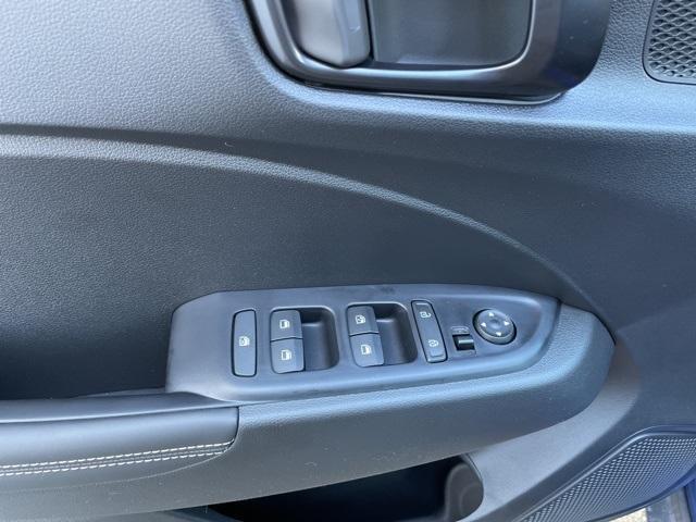 new 2025 Hyundai Venue car, priced at $24,165