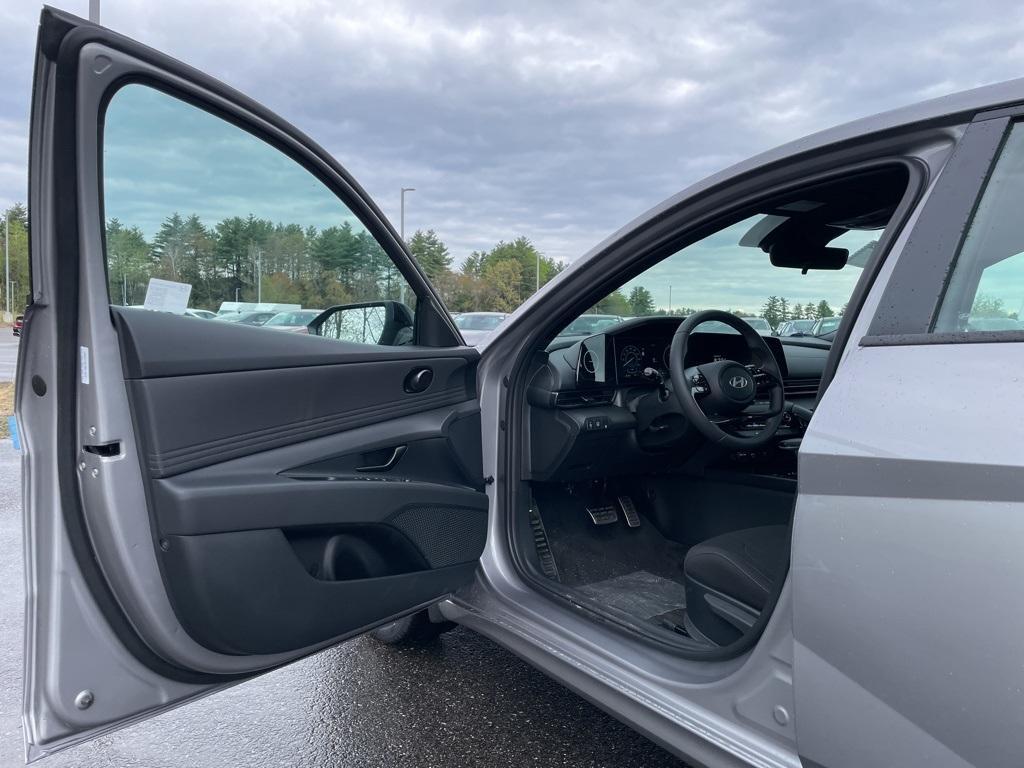 new 2025 Hyundai ELANTRA HEV car, priced at $27,412