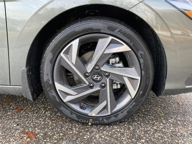 new 2025 Hyundai Elantra car, priced at $23,135