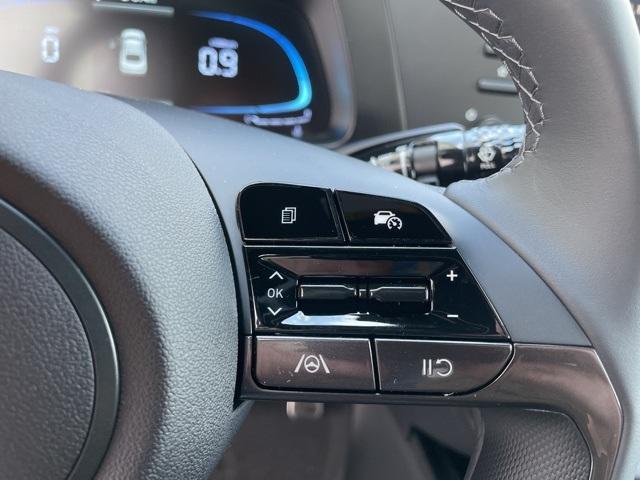 new 2025 Hyundai Elantra car, priced at $23,135