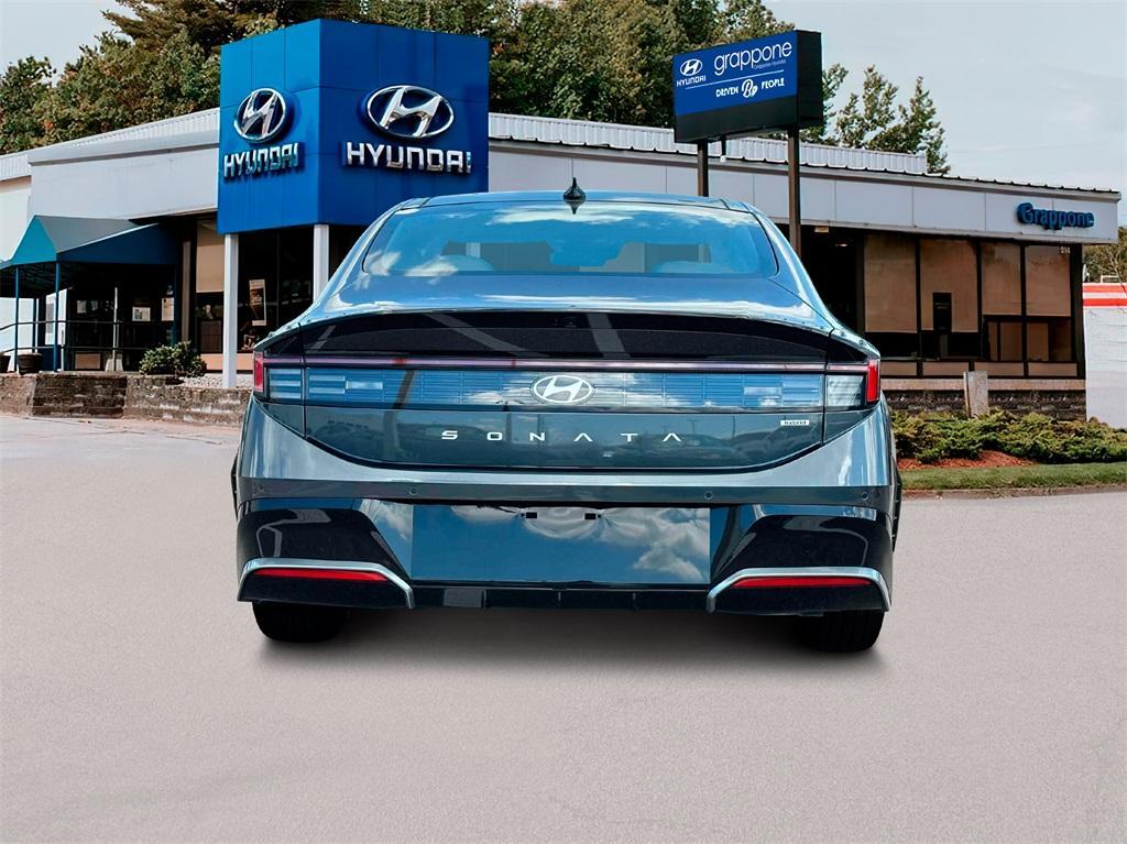 new 2025 Hyundai Sonata Hybrid car, priced at $38,459