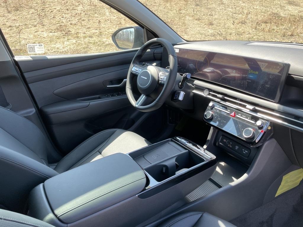 new 2025 Hyundai TUCSON Hybrid car, priced at $36,493