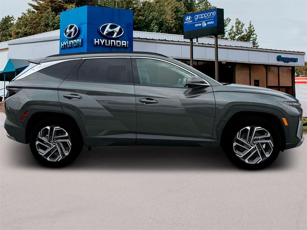 new 2025 Hyundai TUCSON Hybrid car, priced at $41,105