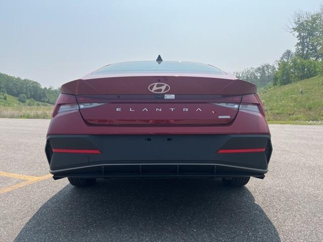 new 2025 Hyundai ELANTRA HEV car, priced at $25,756