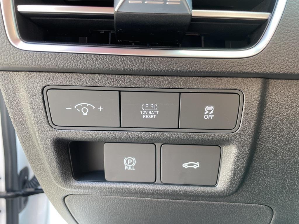 new 2025 Hyundai Sonata Hybrid car, priced at $32,015