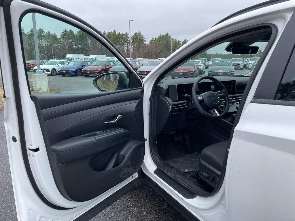 new 2025 Hyundai Tucson car, priced at $32,129