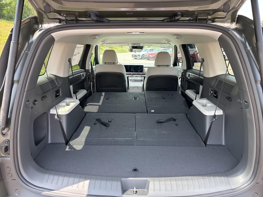 new 2025 Hyundai Santa Fe car, priced at $37,188