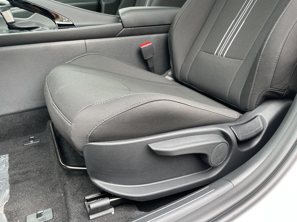 new 2025 Hyundai ELANTRA HEV car, priced at $27,901