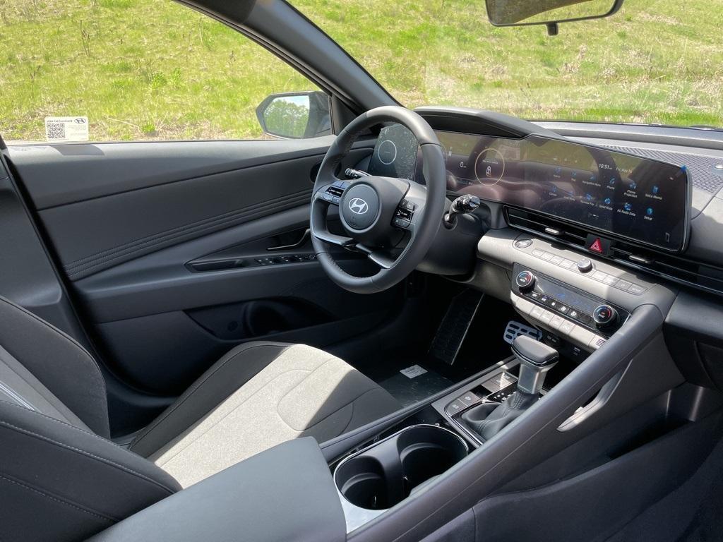 new 2025 Hyundai ELANTRA HEV car, priced at $27,412