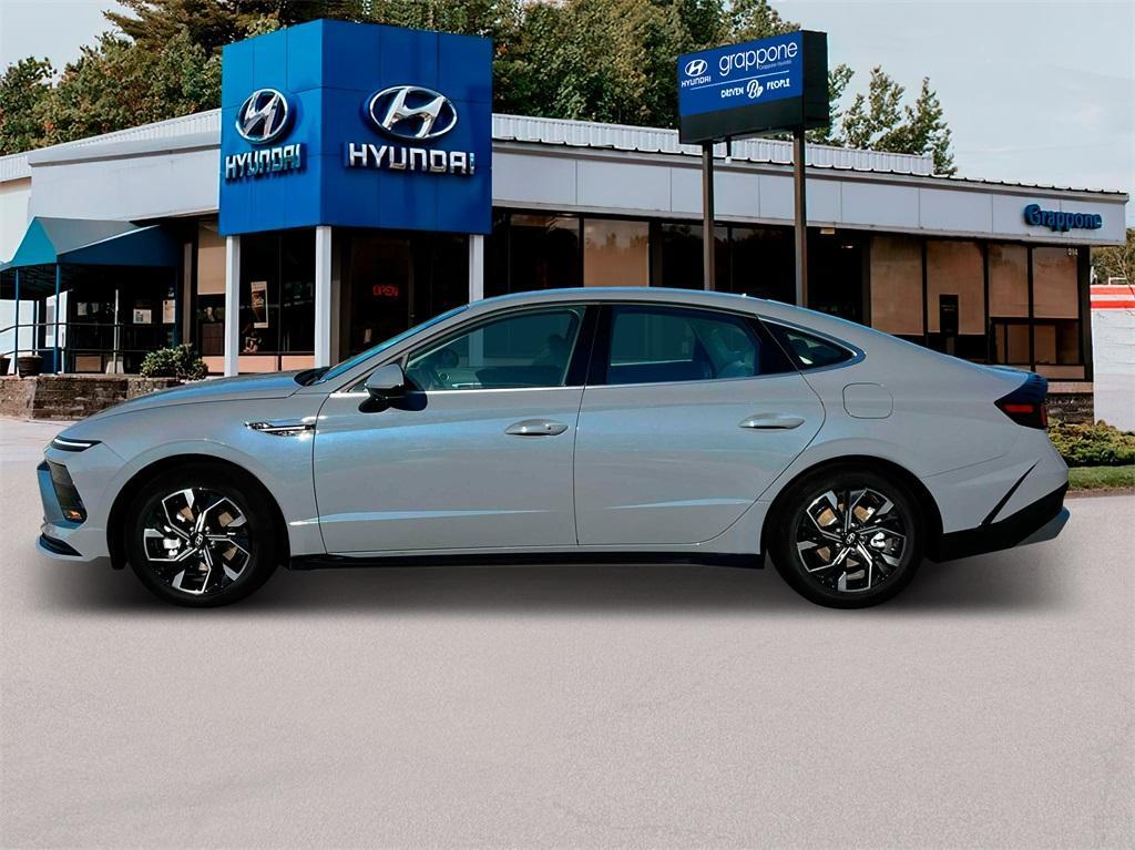 new 2025 Hyundai Sonata car, priced at $29,935