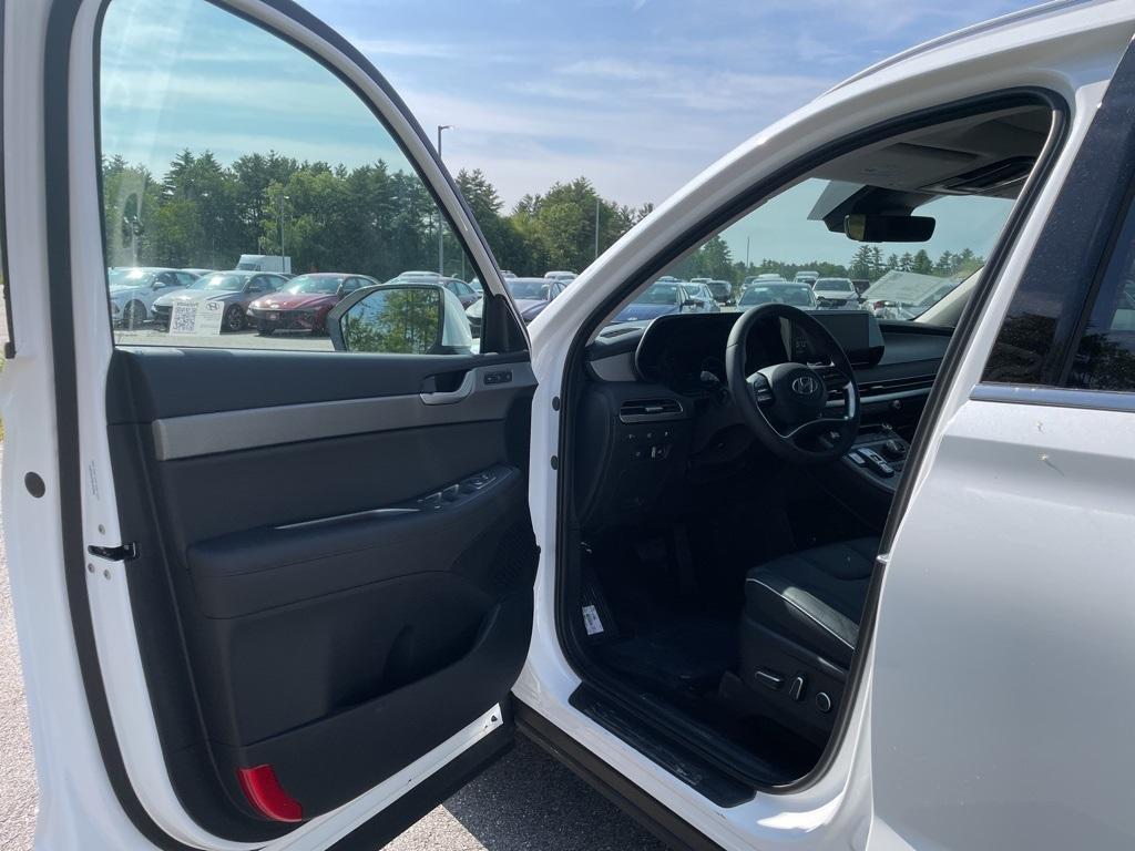 new 2025 Hyundai Palisade car, priced at $46,700