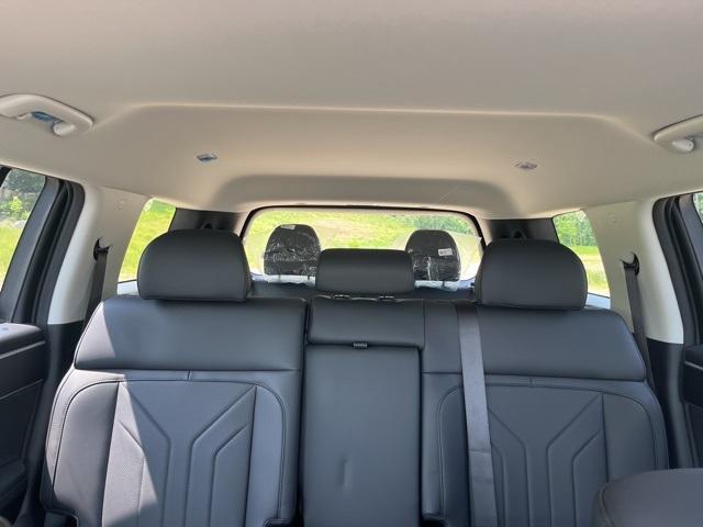 new 2025 Hyundai Santa Fe car, priced at $38,748