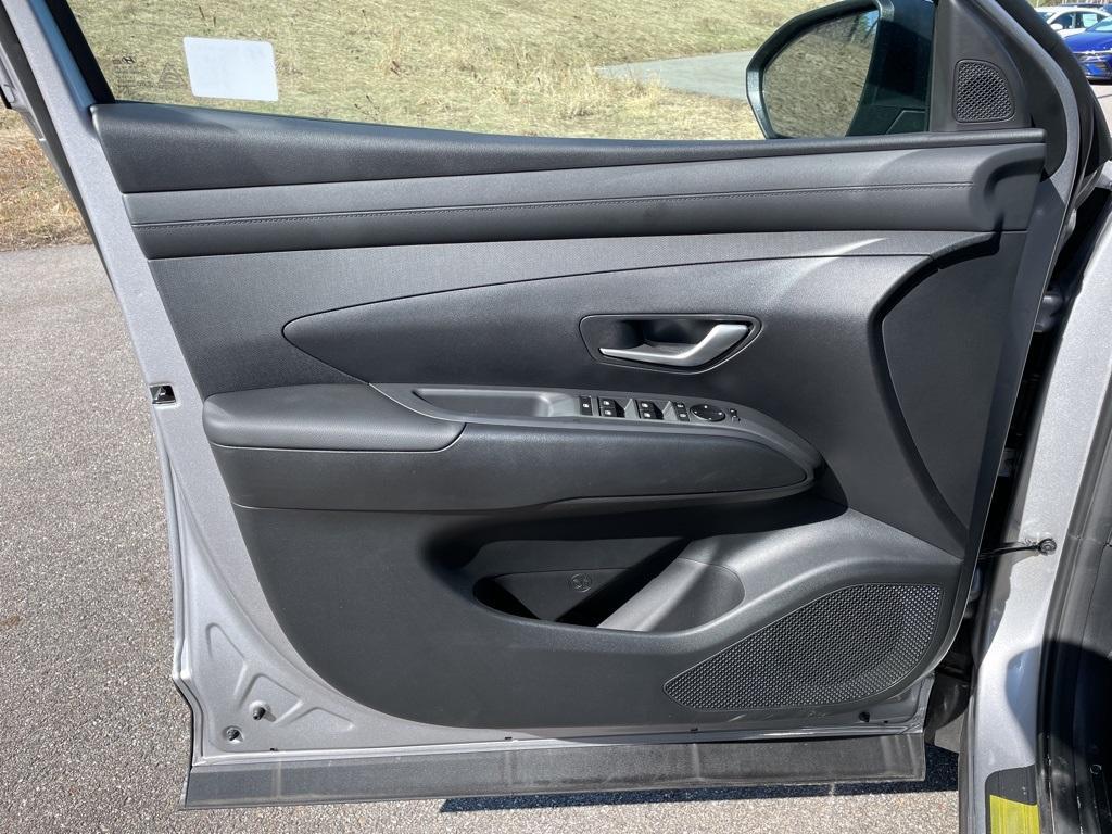 new 2025 Hyundai TUCSON Hybrid car, priced at $36,548