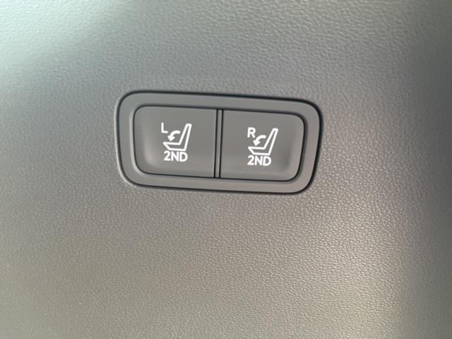 new 2025 Hyundai SANTA FE HEV car, priced at $39,101