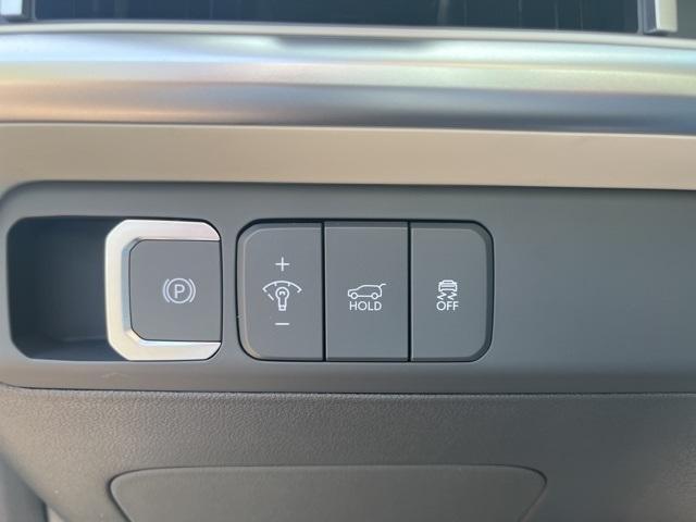 new 2025 Hyundai SANTA FE HEV car, priced at $39,101