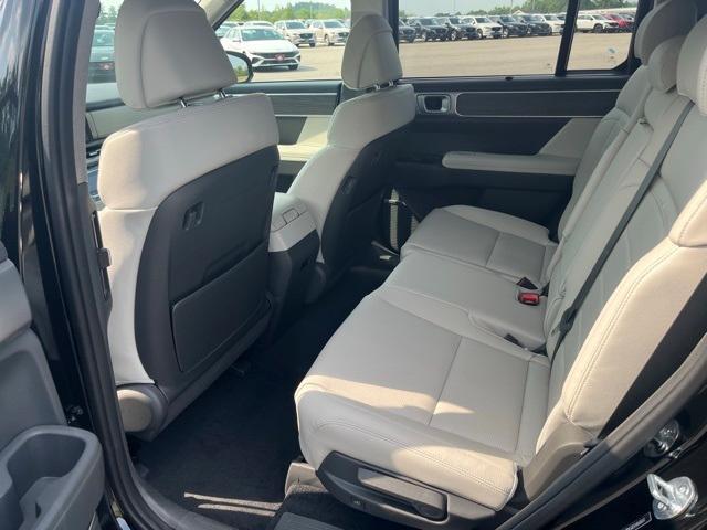new 2025 Hyundai SANTA FE HEV car, priced at $44,475