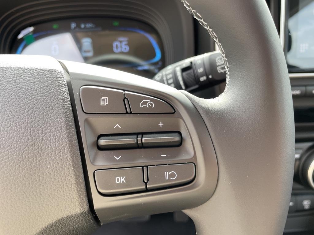 new 2025 Hyundai Venue car, priced at $23,540