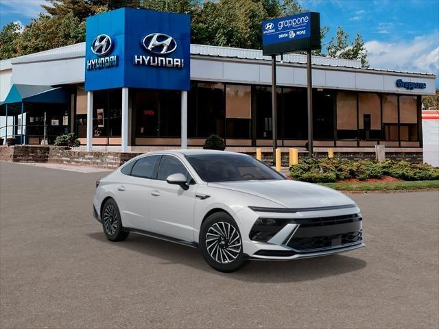 new 2025 Hyundai Sonata Hybrid car, priced at $32,203