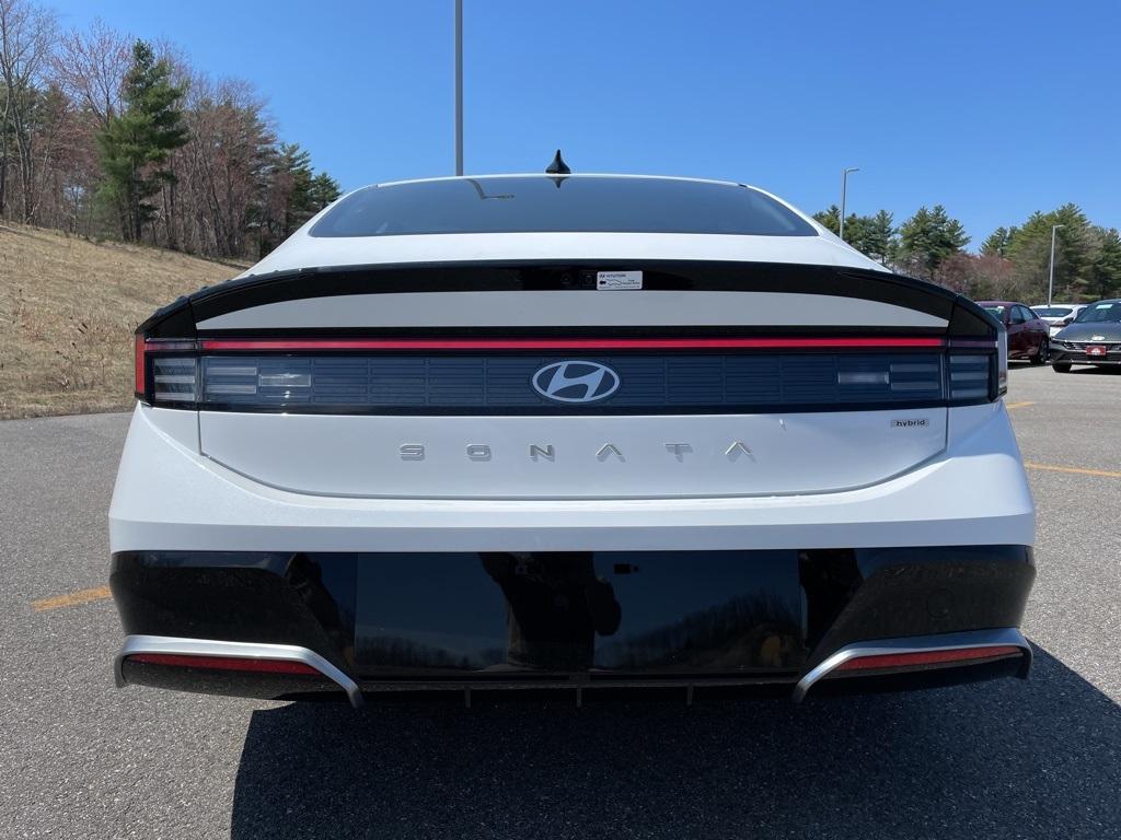 new 2025 Hyundai Sonata Hybrid car, priced at $31,953