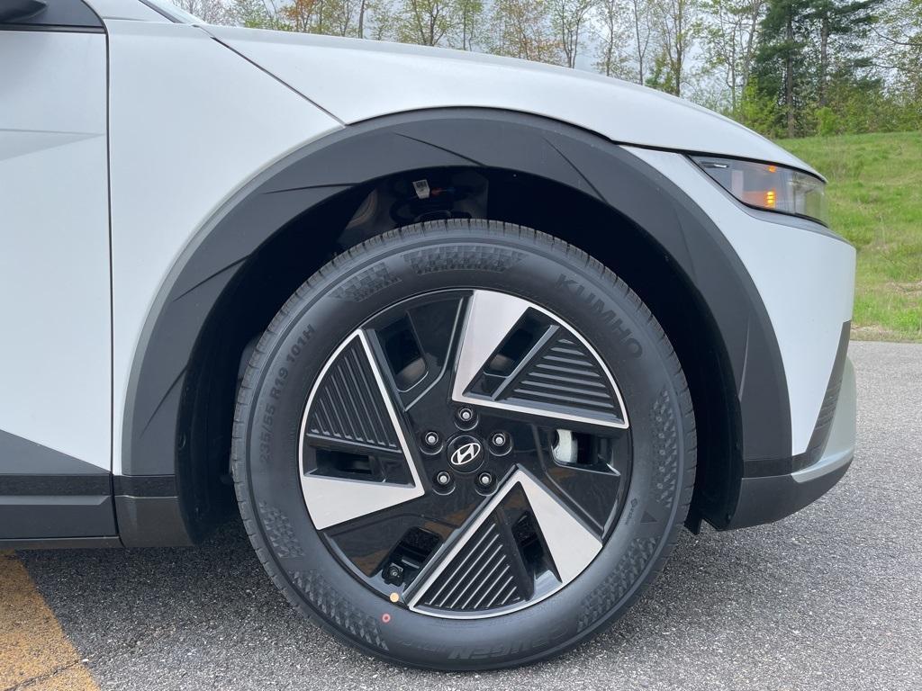 new 2025 Hyundai IONIQ 5 car, priced at $48,709