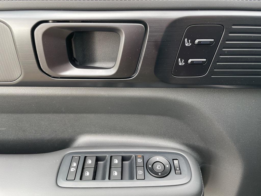 new 2025 Hyundai SANTA FE HEV car, priced at $49,078