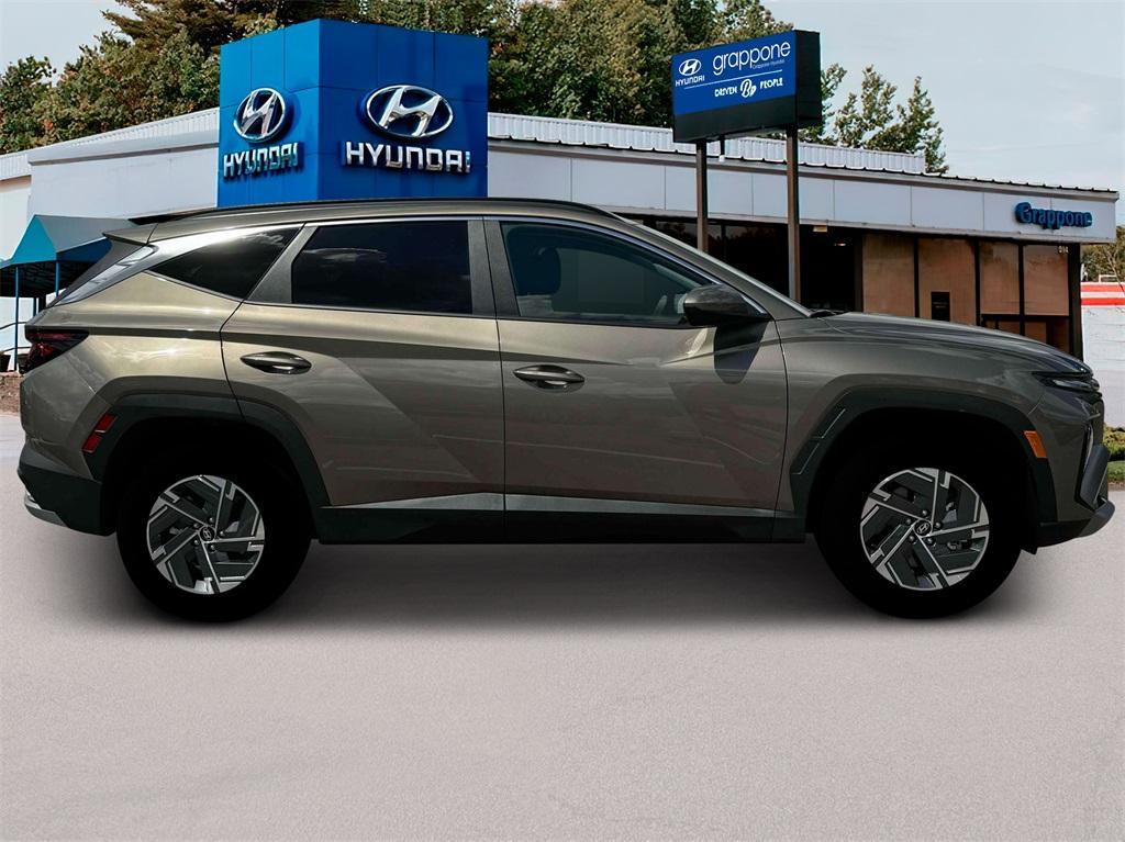 new 2025 Hyundai TUCSON Hybrid car, priced at $33,690