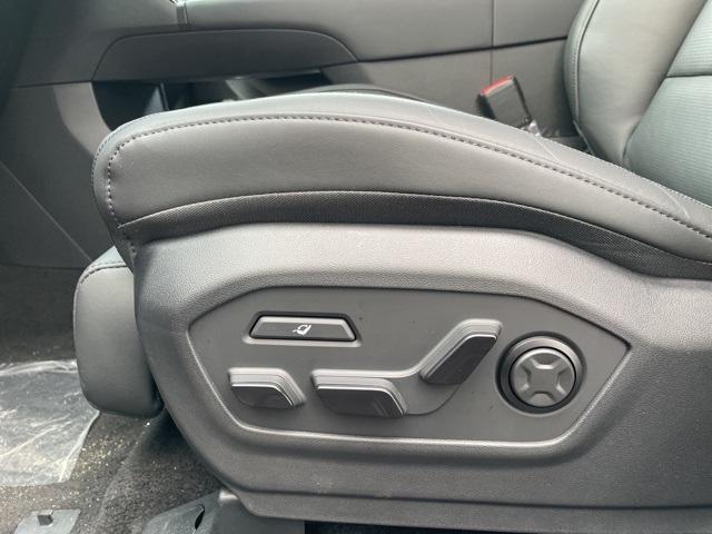 new 2025 Hyundai SANTA FE HEV car, priced at $48,645