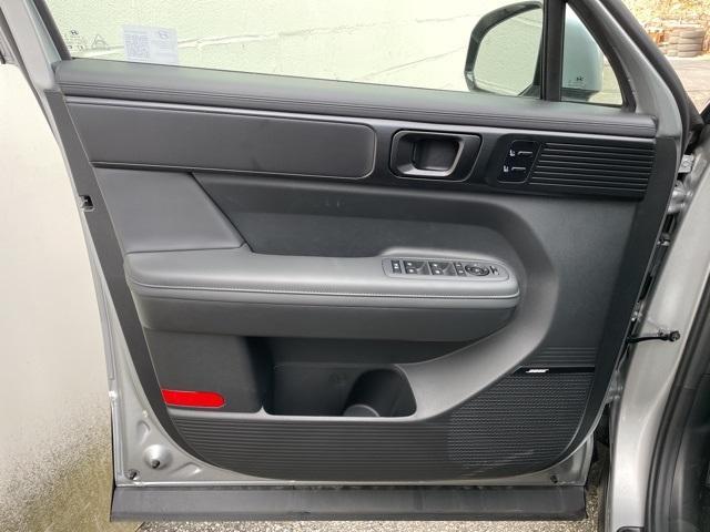 new 2025 Hyundai SANTA FE HEV car, priced at $48,645