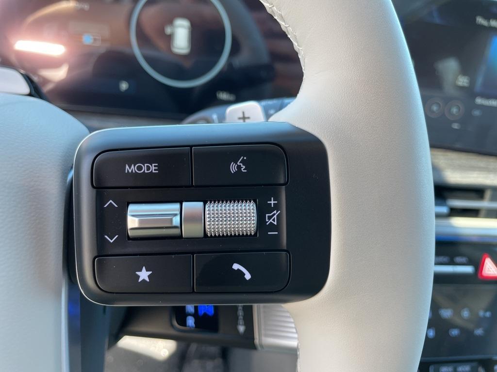 new 2025 Hyundai SANTA FE HEV car, priced at $45,605