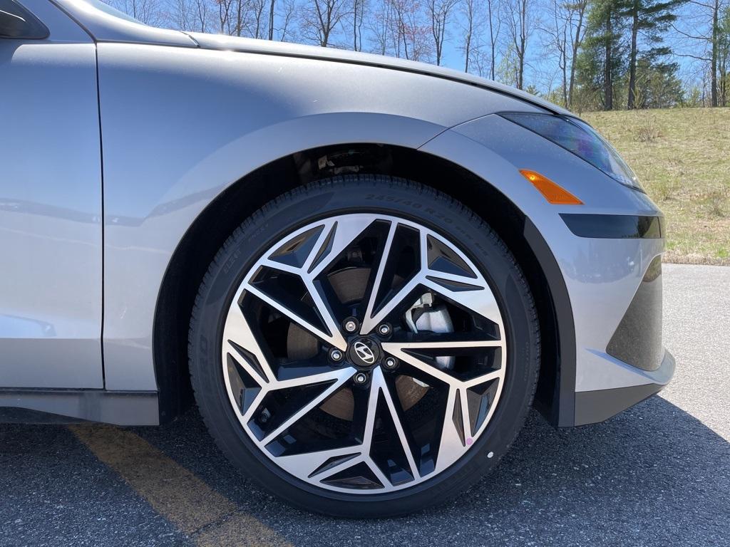 new 2025 Hyundai IONIQ 6 car, priced at $42,332