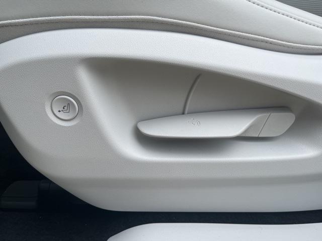 new 2026 Hyundai IONIQ 9 car, priced at $63,433