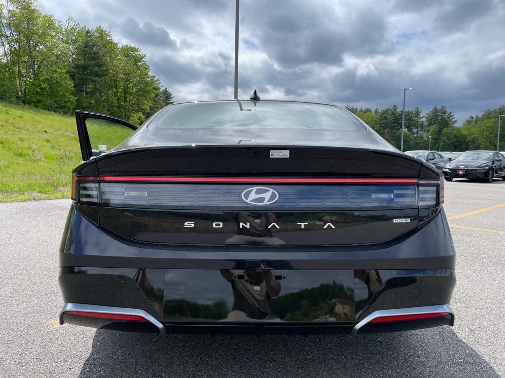 new 2025 Hyundai Sonata car, priced at $29,057