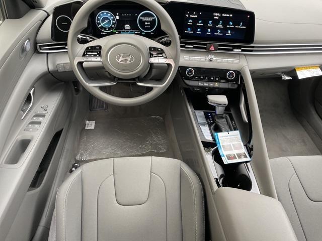 new 2024 Hyundai Elantra HEV car, priced at $25,961