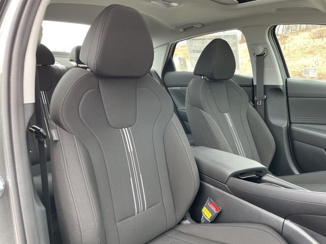 new 2025 Hyundai Elantra car, priced at $25,324
