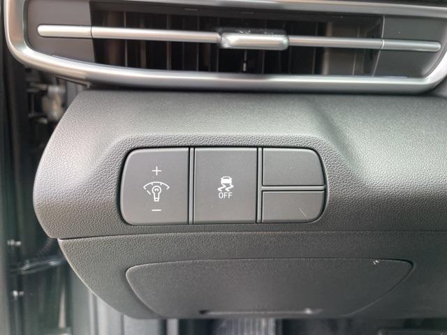 new 2025 Hyundai Elantra car, priced at $25,324