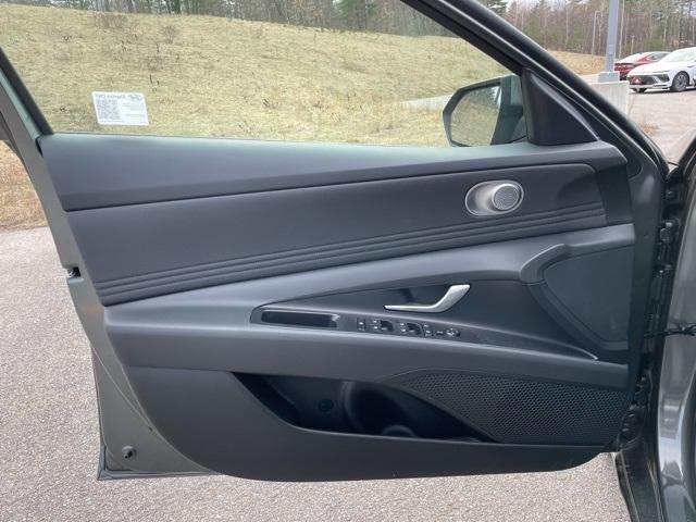 new 2025 Hyundai Elantra car, priced at $25,324