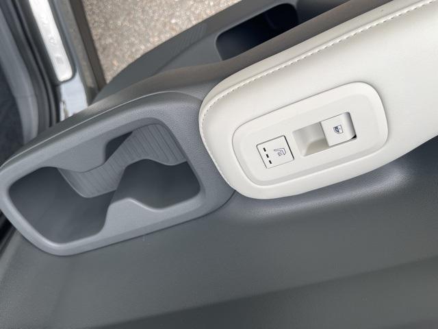 new 2025 Hyundai SANTA FE HEV car, priced at $47,589