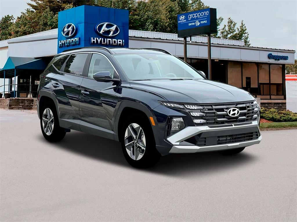 new 2025 Hyundai TUCSON Hybrid car, priced at $37,074