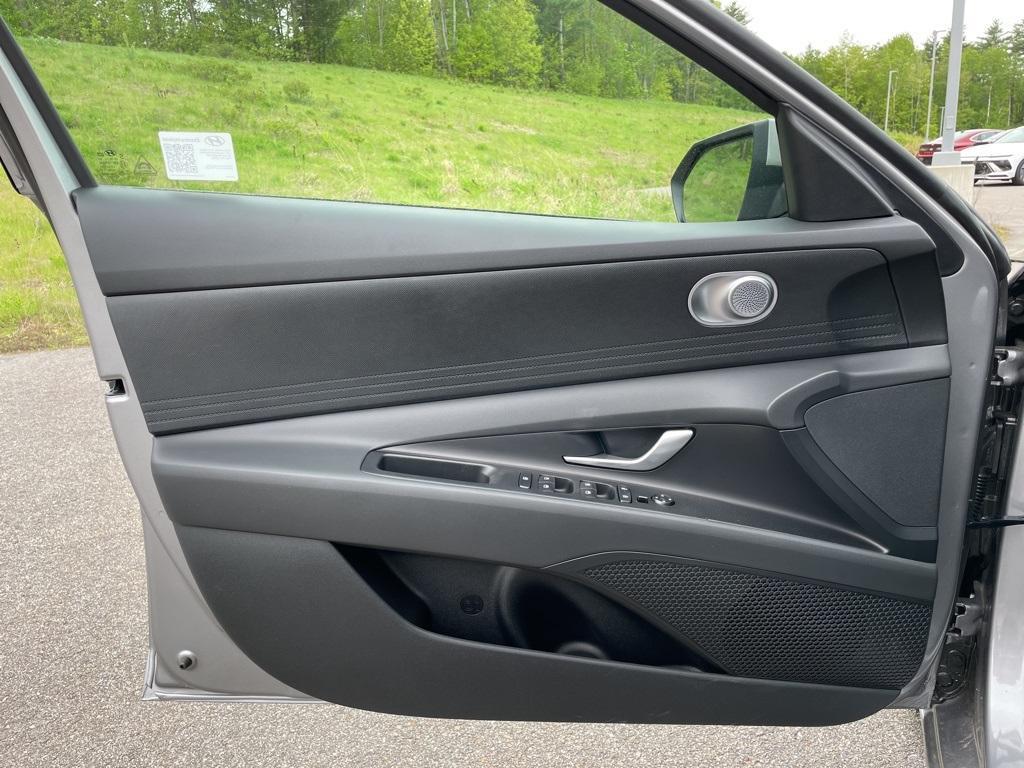 new 2025 Hyundai ELANTRA HEV car, priced at $25,471