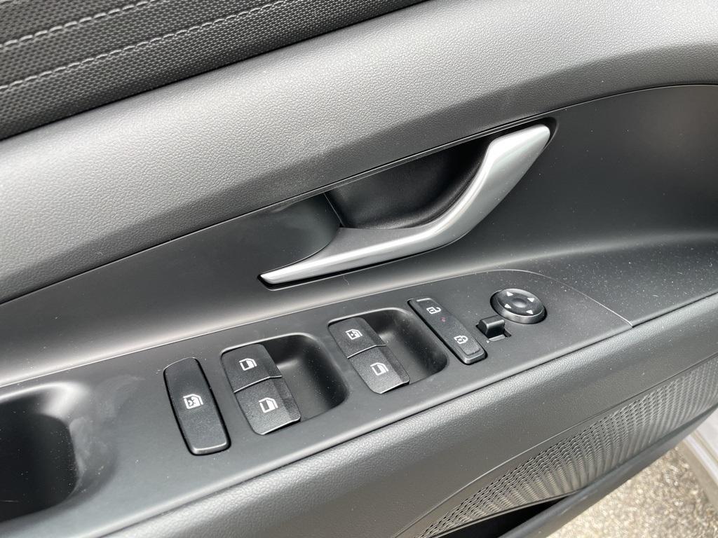 new 2025 Hyundai ELANTRA HEV car, priced at $25,471