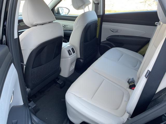 new 2025 Hyundai TUCSON Hybrid car, priced at $36,433