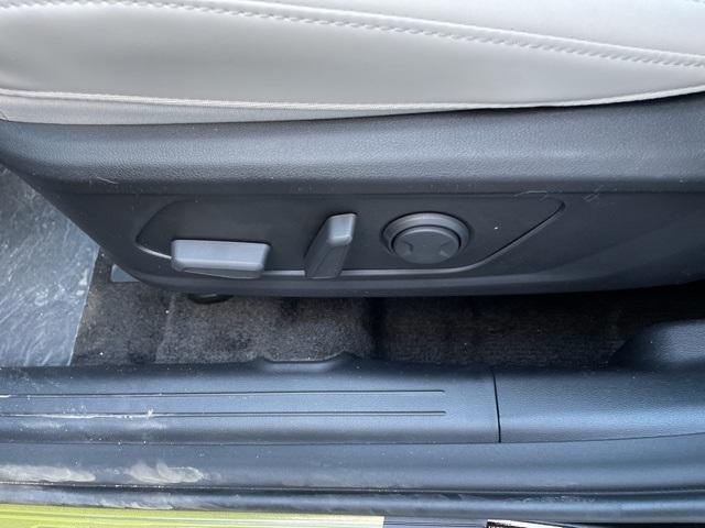 new 2025 Hyundai TUCSON Hybrid car, priced at $36,433