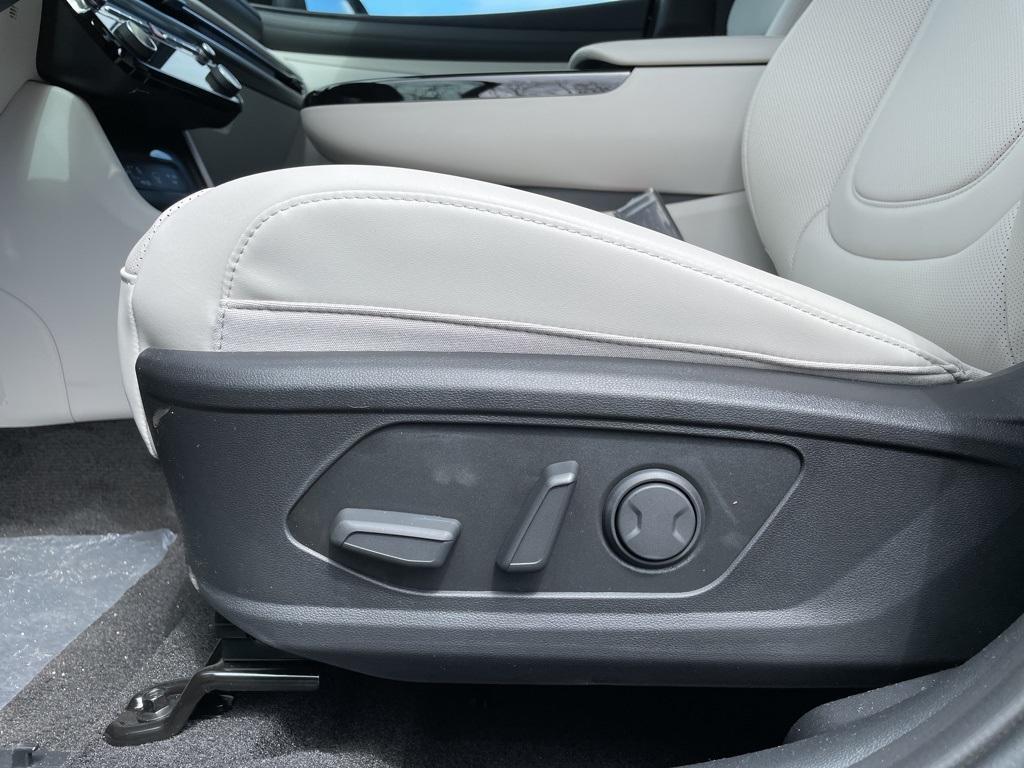 new 2025 Hyundai TUCSON Hybrid car, priced at $36,433