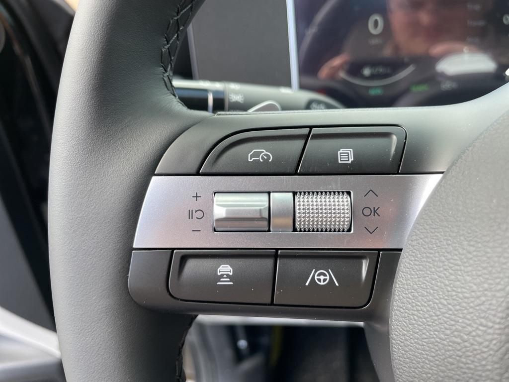 new 2025 Hyundai TUCSON Hybrid car, priced at $36,433
