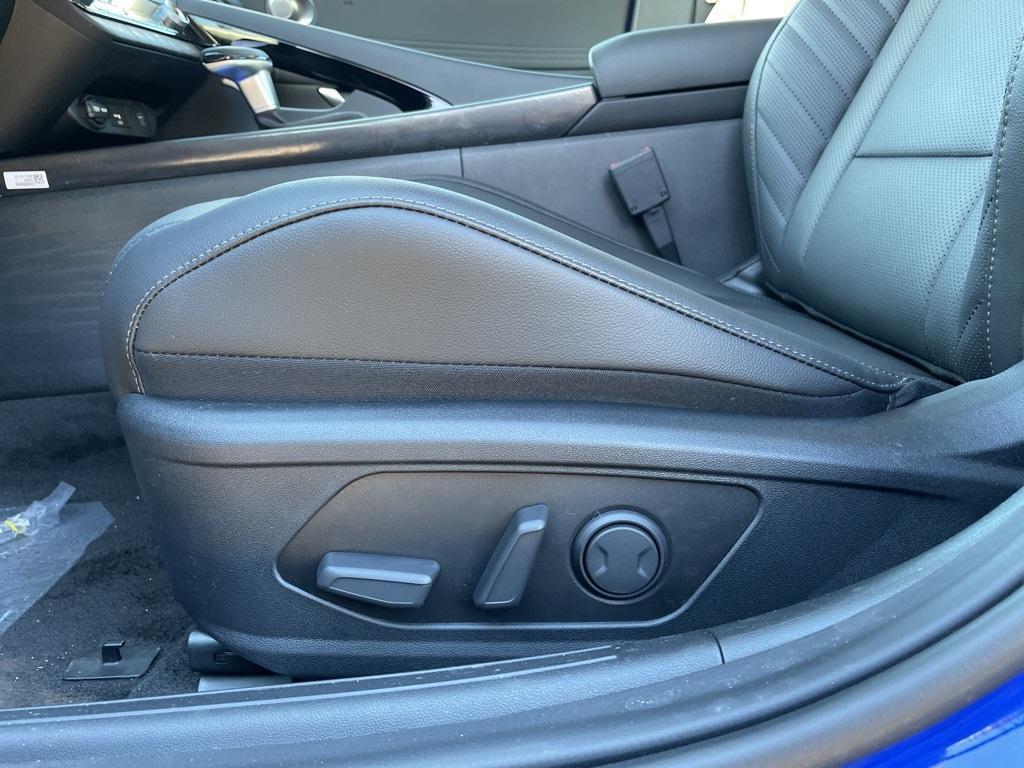 new 2025 Hyundai Elantra car, priced at $26,647