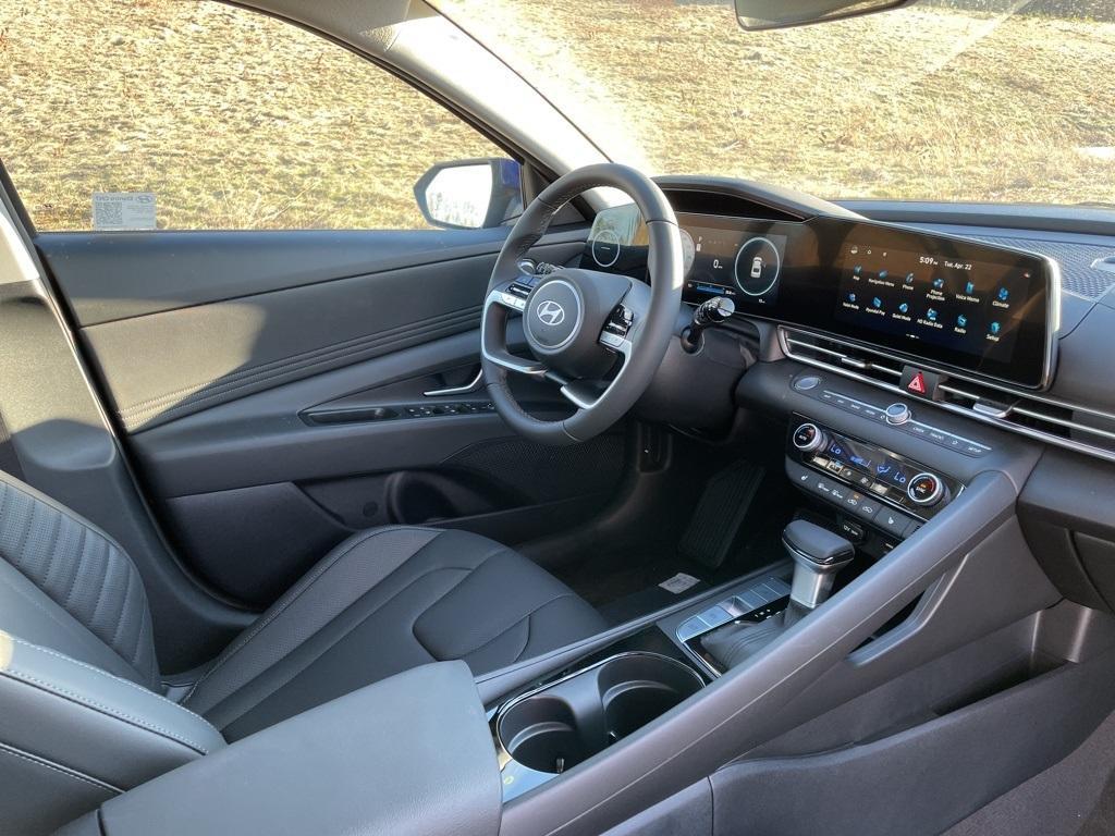 new 2025 Hyundai Elantra car, priced at $26,647