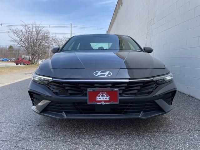 new 2025 Hyundai Elantra car, priced at $25,372
