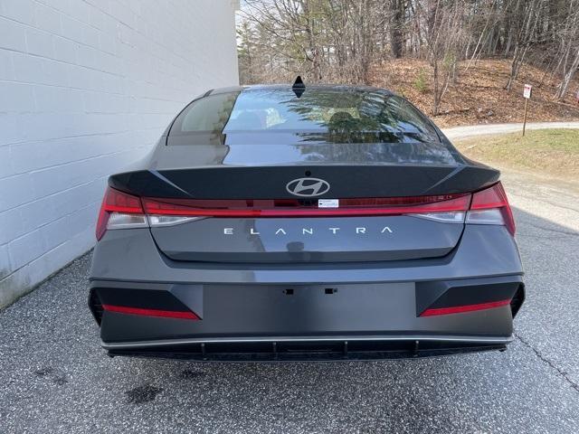 new 2025 Hyundai Elantra car, priced at $25,372