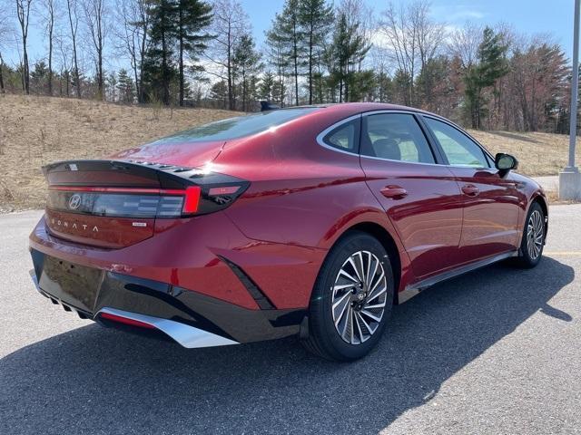 new 2025 Hyundai Sonata Hybrid car, priced at $37,961